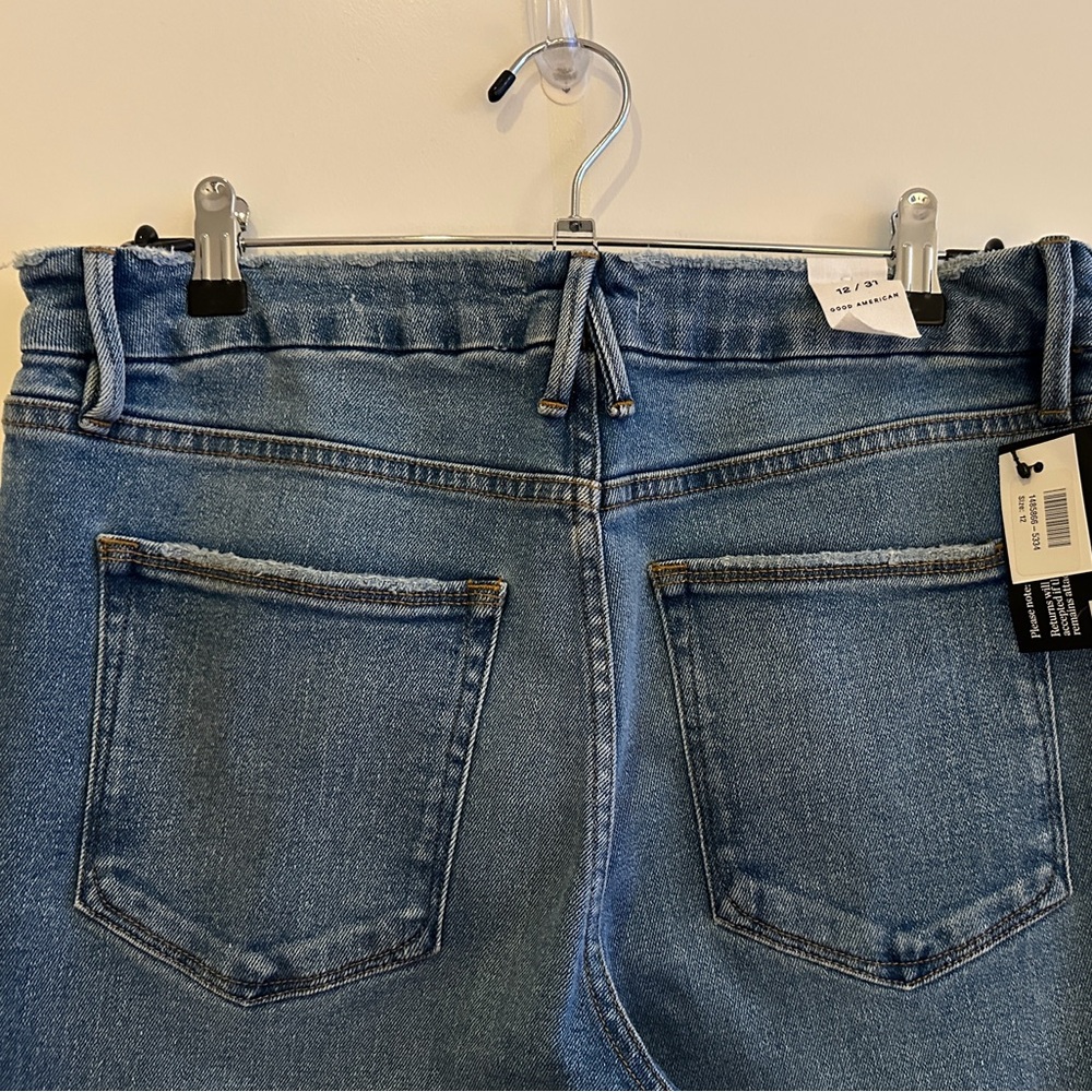 Good American Good Classic high-rise bootcut jeans - Picture 3 of 6